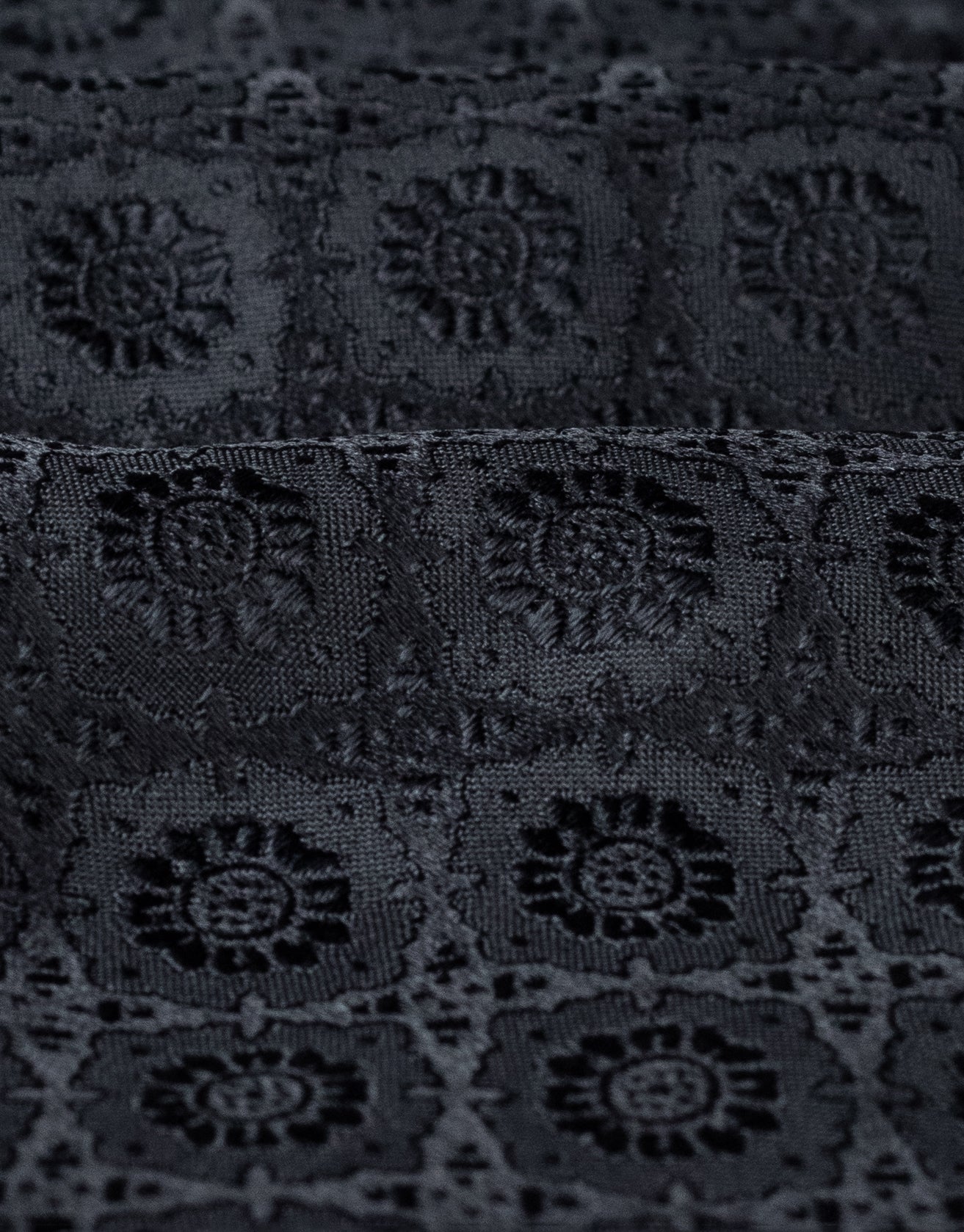 Black Medallion Jacquard Italian Silk Tie - Image 2